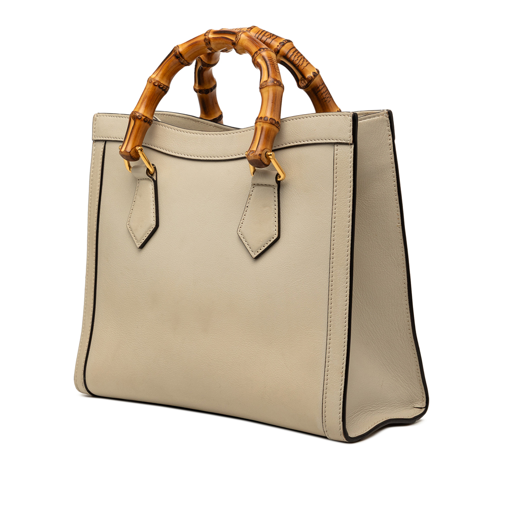 Pre-Loved Gucci Small Calfskin Bamboo Diana Satchel - Picture 2 of 7